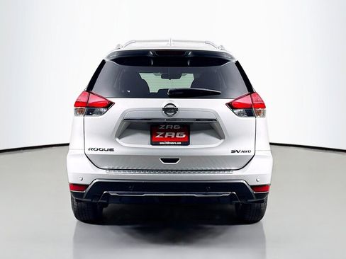 Used 2020 Nissan Rogue SV w/ Sun & Sound Touring Package AWD/4WD image 4