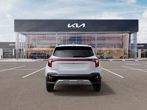 New 2025 Kia Seltos EX image 9