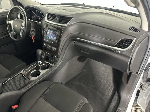 Used 2016 Chevrolet Traverse LT w/ Style and Technology Package FWD image 30