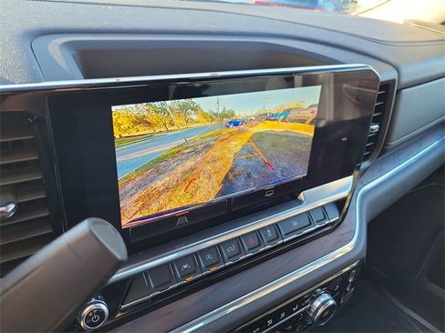 Used 2024 GMC Sierra 1500 SLT image 21