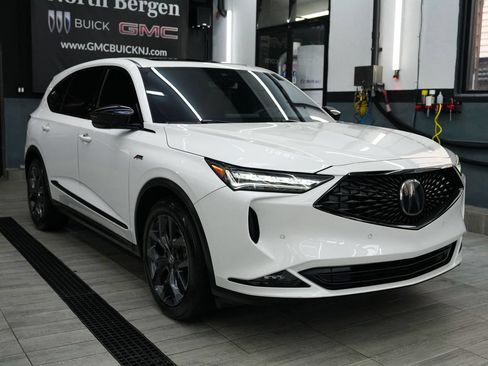 Used 2023 Acura MDX A-Spec AWD/4WD image 3