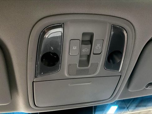 Used 2021 Kia Sportage EX w/ EX Technology Package image 33