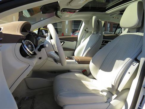 Certified 2023 Mercedes-Benz EQS 580 4MATIC Sedan image 19