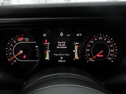 Used 2024 Jeep Wrangler Sport S image 14