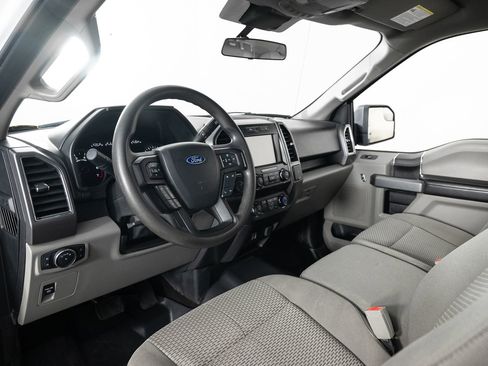 Used 2019 Ford F150 XLT image 12