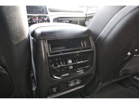 Used 2025 Jeep Grand Cherokee Altitude RWD image 11