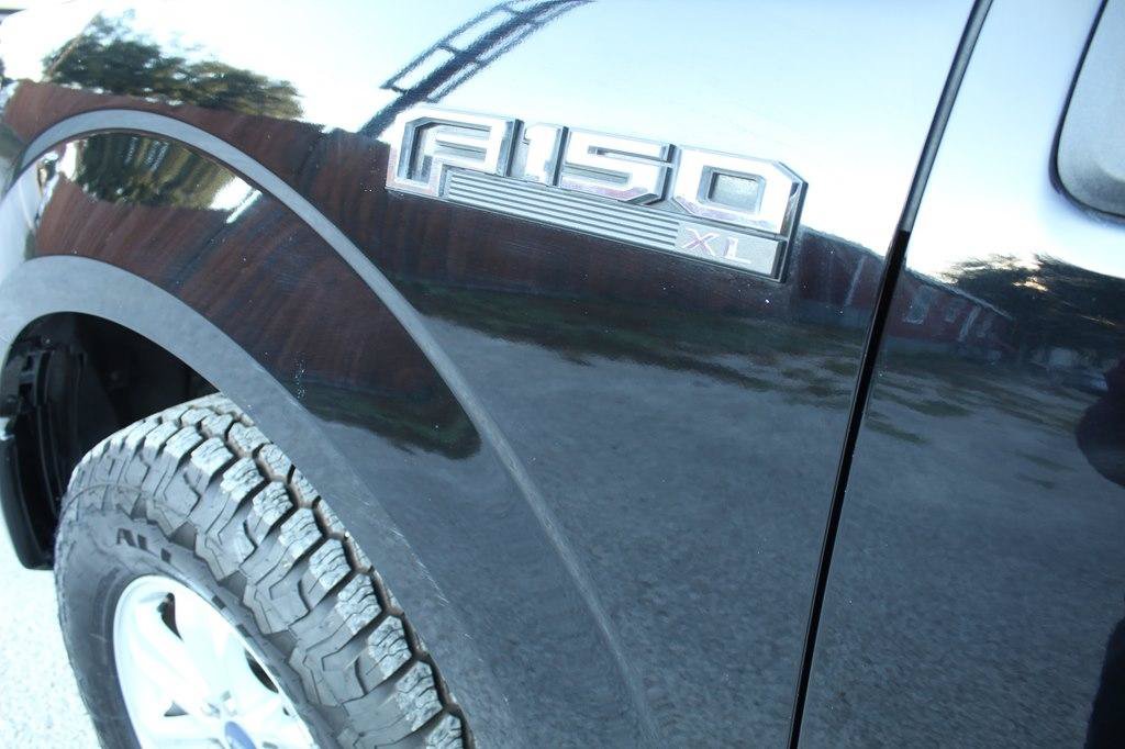 Used 2017 Ford F150 XL w/ Equipment Group 101A Mid RWD image 9