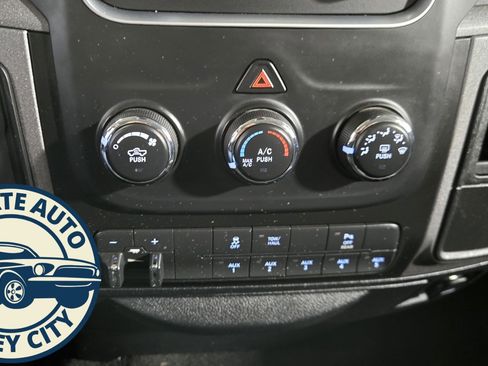 Used 2018 RAM 2500 Tradesman w/ Snow Chief Group image 14