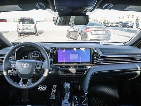 New 2026 Toyota Camry SE FWD image 15