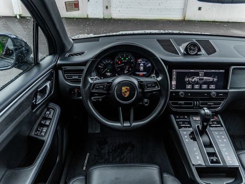 Used 2022 Porsche Macan GTS AWD/4WD image 29