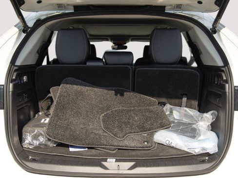 Used 2025 MAZDA CX-90 Plug-In Hybrid w/Premium Sport image 24