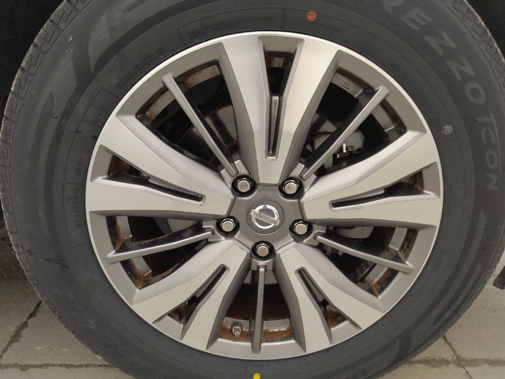 Used 2020 Nissan Pathfinder SL FWD image 31