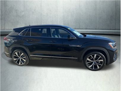 New 2026 Volkswagen Atlas Cross Sport SEL Premium R-Line