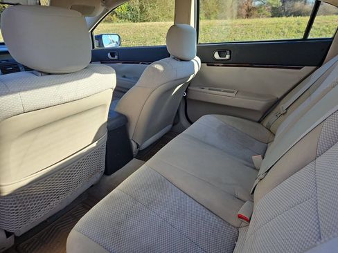 Used 2009 Mitsubishi Galant ES image 11