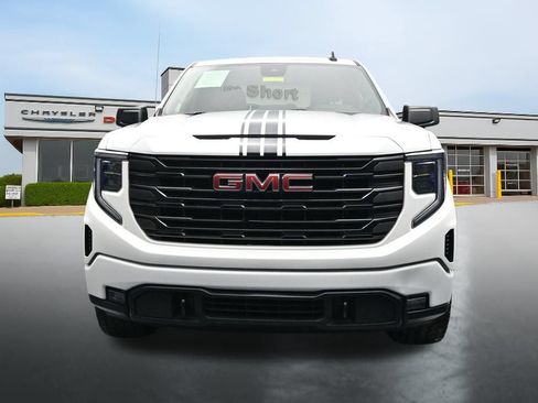 Used 2023 GMC Sierra 1500 Elevation AWD/4WD image 8