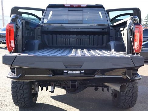 Used 2023 GMC Sierra 3500 Denali w/ Denali Black Diamond Edition image 35