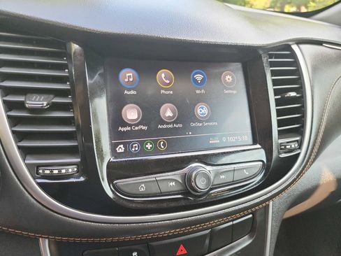 Used 2022 Chevrolet Trax LT w/ Driver Confidence Package image 24