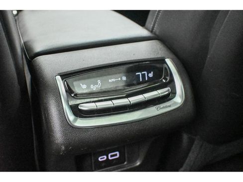 Used 2024 Cadillac XT6 Premium Luxury AWD/4WD image 30