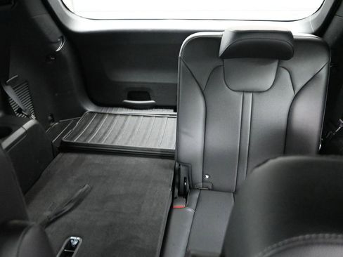 Certified 2024 Kia Sorento SX Prestige image 33