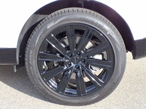 New 2026 Land Rover Range Rover SE image 6