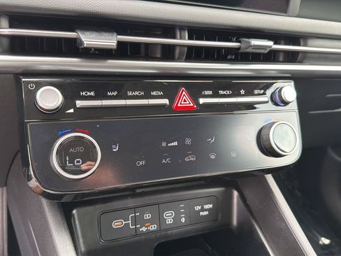 Used 2025 Hyundai Tucson SEL FWD image 26