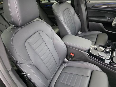 Used 2024 BMW X3 M40i w/ Premium Package image 30