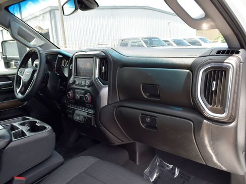 Used 2022 Chevrolet Silverado 2500 LT w/ Convenience Package AWD/4WD image 24