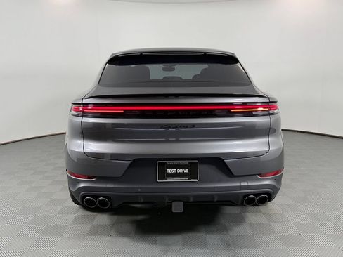 Certified 2025 Porsche Cayenne S AWD/4WD image 6