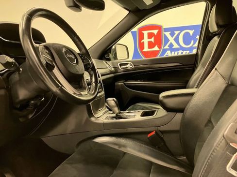 Used 2018 Jeep Grand Cherokee Altitude image 33