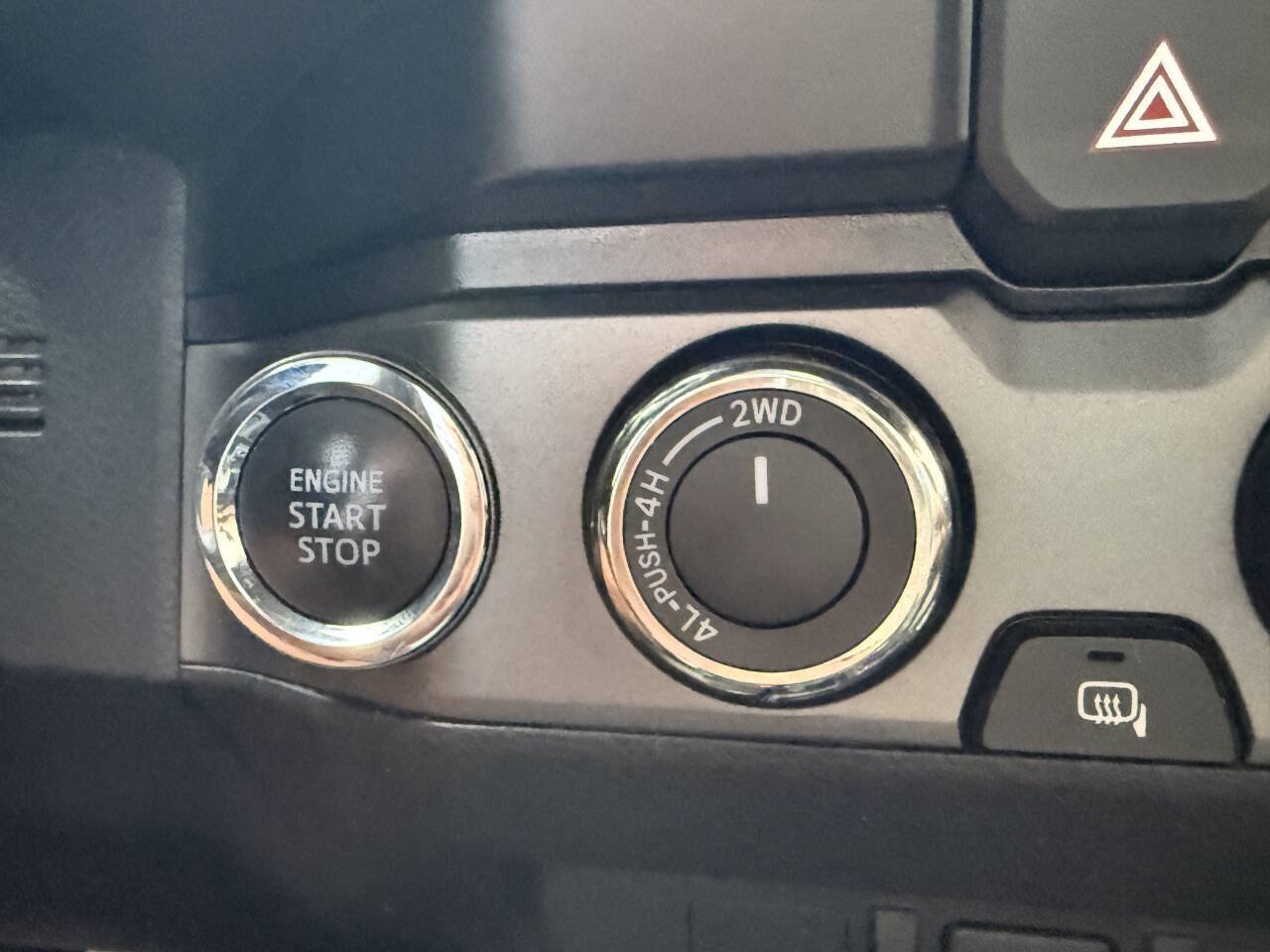 Used 2021 Toyota Tacoma TRD Off-Road AWD/4WD image 25