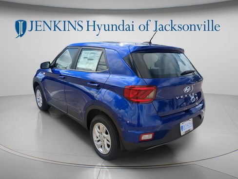 New 2026 Hyundai Venue SE FWD image 5