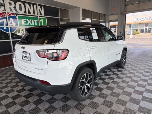 Used 2025 Jeep Compass Limited AWD/4WD image 6