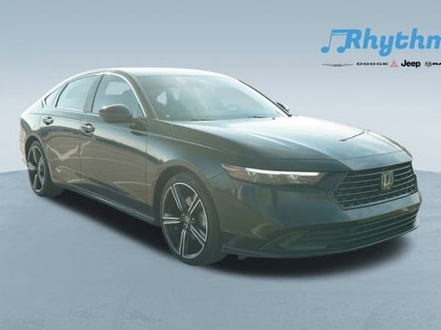 Used 2023 Honda Accord Sport image 1