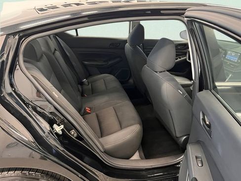 Used 2023 Nissan Altima 2.5 S FWD image 10