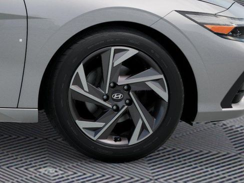 New 2026 Hyundai Elantra SEL Sport image 8