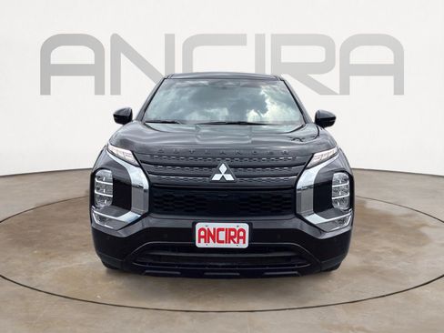 Used 2024 Mitsubishi Outlander SE Black Edition image 8