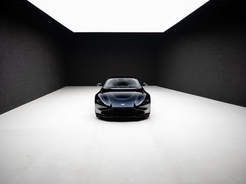 Used 2023 Aston Martin V8 Vantage Coupe RWD image 73