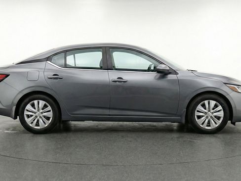 Used 2025 Nissan Sentra S image 11