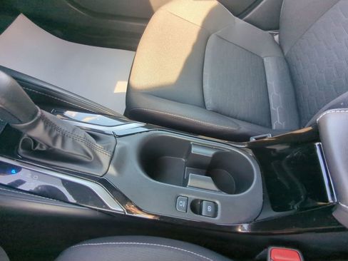 Used 2025 Toyota Corolla SE FWD image 21