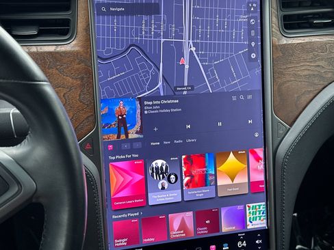 Used 2020 Tesla Model X Long Range image 17