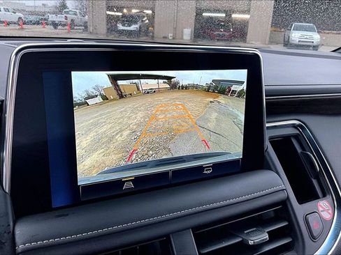 Used 2024 Chevrolet Suburban Premier image 14