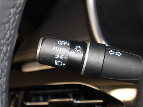 Certified 2024 Acura MDX w/Technology Package image 22