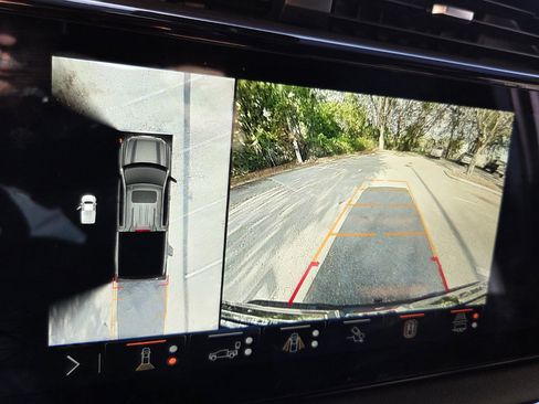 Certified 2024 GMC Sierra 1500 AT4 w/ AT4 Preferred Package AWD/4WD image 31