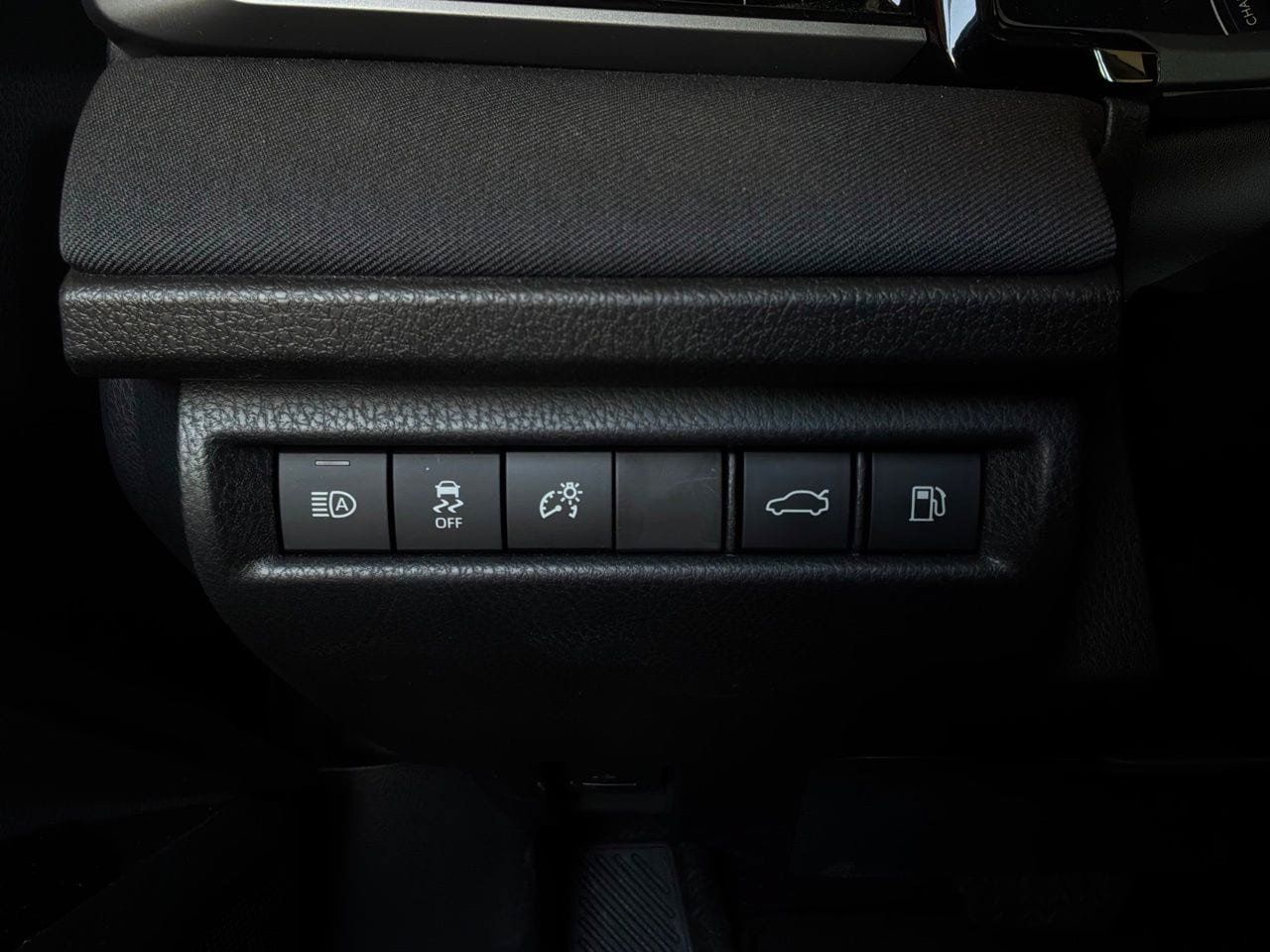 Used 2026 Toyota Camry LE FWD image 23