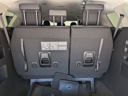 New 2026 Kia Carnival image 25