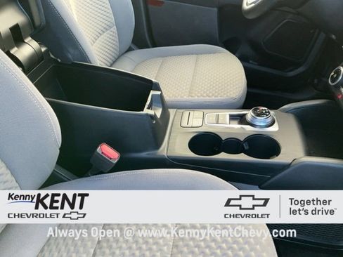 Used 2020 Ford Escape SE image 14