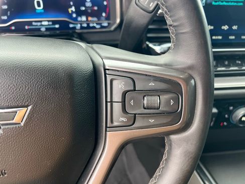 Used 2024 Chevrolet Silverado 2500 ZR2 w/ Technology Package image 40