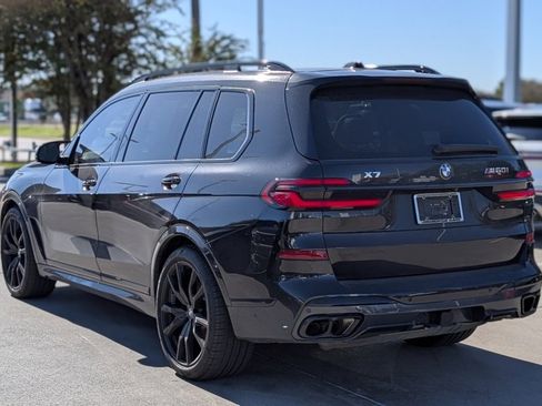 Used 2025 BMW X7 M60i image 5