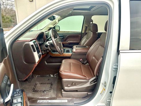 Used 2017 Chevrolet Silverado 1500 High Country image 13