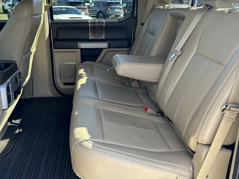 Used 2019 Ford F150 Lariat image 6